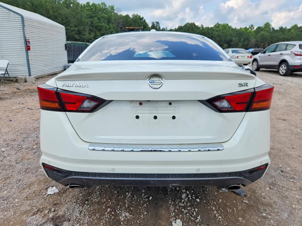 2021 NISSAN ALTIMA SR 6