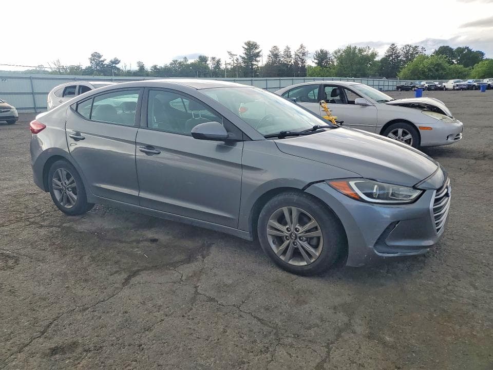 2018 HYUNDAI ELANTRA SEL 4