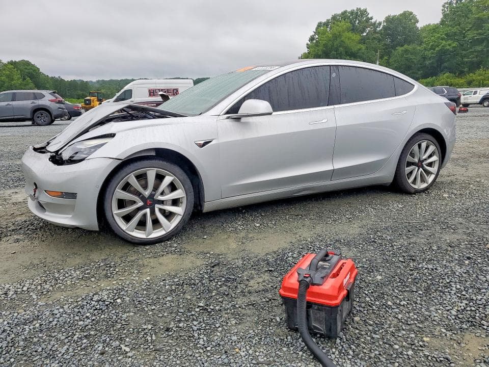 2018 TESLA MODEL 3 - 1