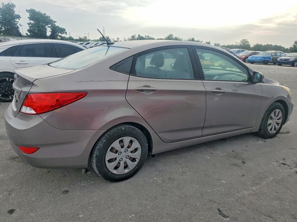 2017 HYUNDAI ACCENT SE 3
