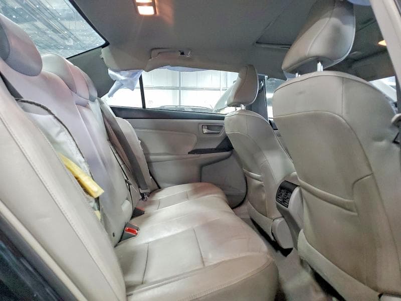 2017 TOYOTA CAMRY HYBRID XLE 10