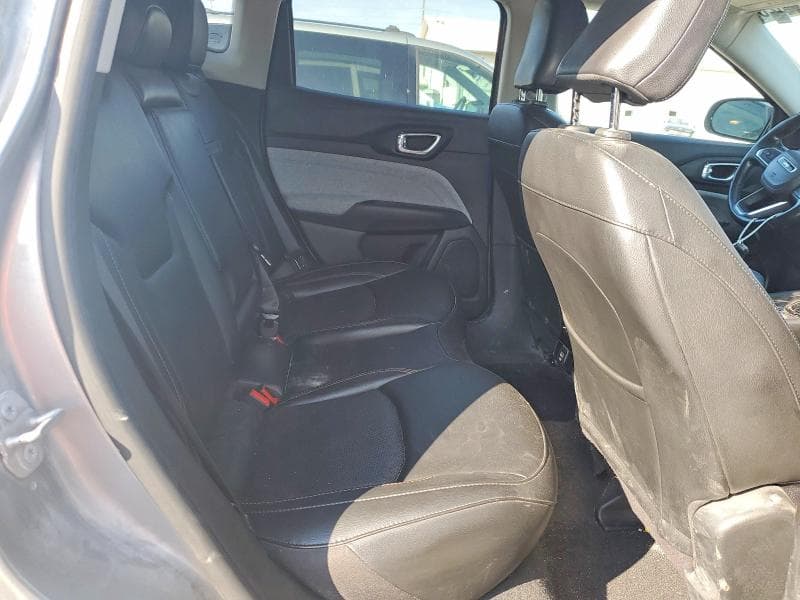 2022 JEEP COMPASS LATITUDE LUX 11