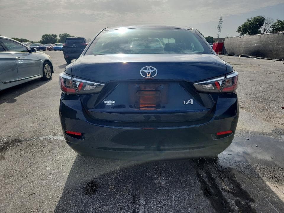2017 TOYOTA YARIS BASE 6