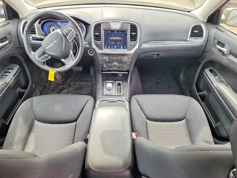 2018 CHRYSLER 300 TOURING 8
