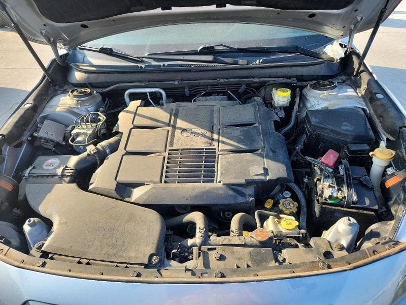 2017 SUBARU OUTBACK 3.6R LIMITED 12