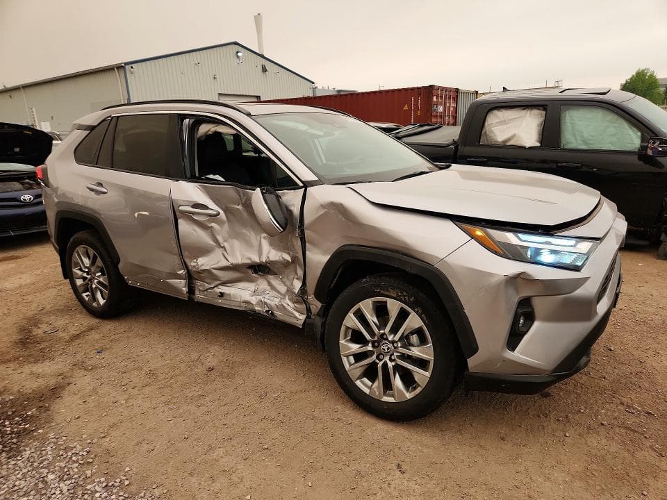 2024 TOYOTA RAV4 XLE 4