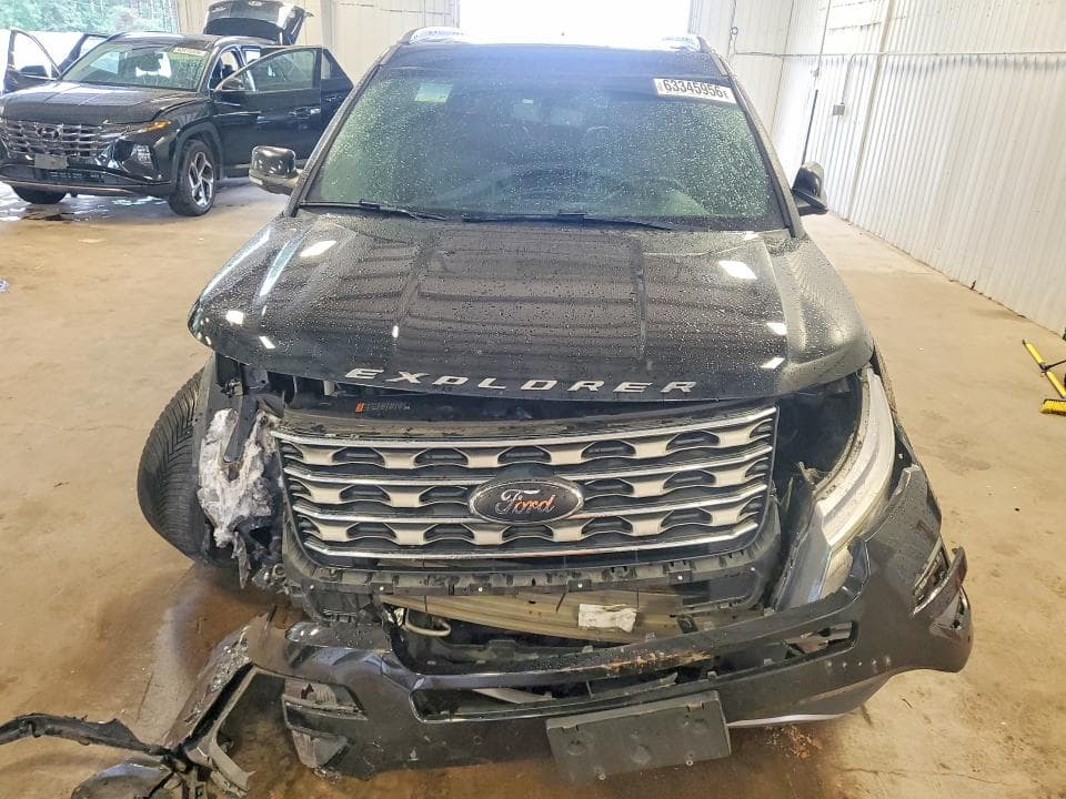2017 FORD EXPLORER XLT 5