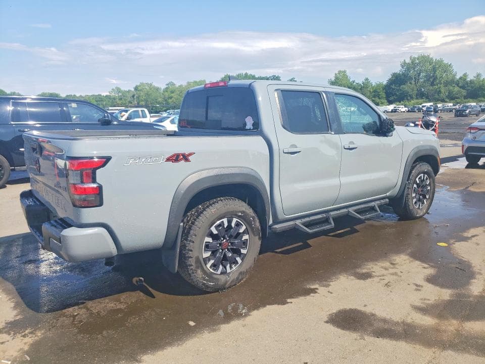 2023 NISSAN FRONTIER PRO-4X 3