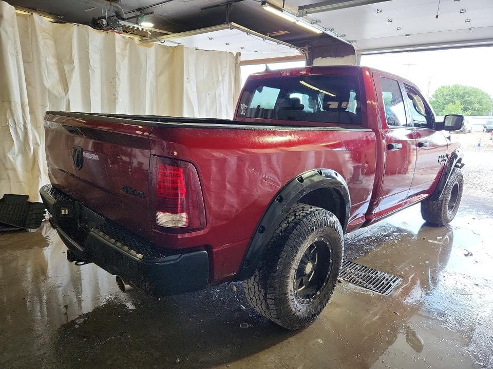 2021 RAM 1500 CLASSIC SLT 3