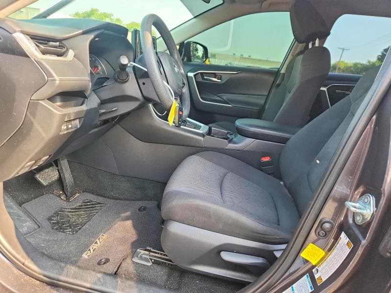 2019 TOYOTA RAV4 XLE 7