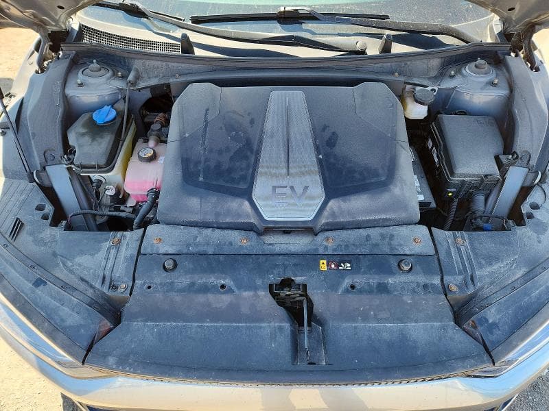 2022 KIA EV6 WIND 11