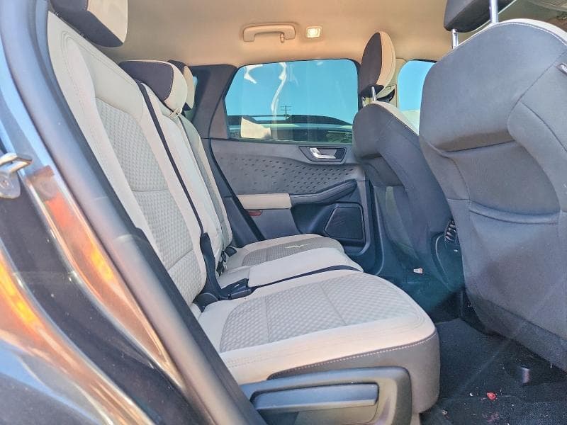 2020 FORD ESCAPE SE 11