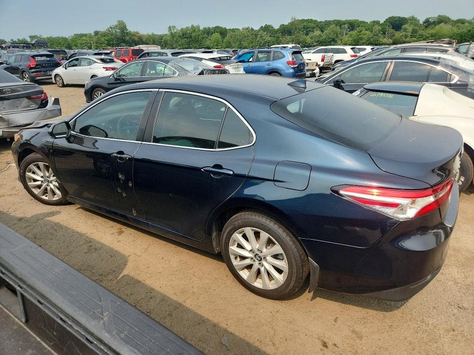 2020 TOYOTA CAMRY LE 2