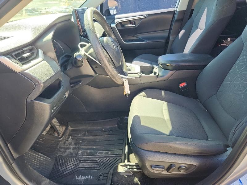 2020 TOYOTA RAV4 XLE 7