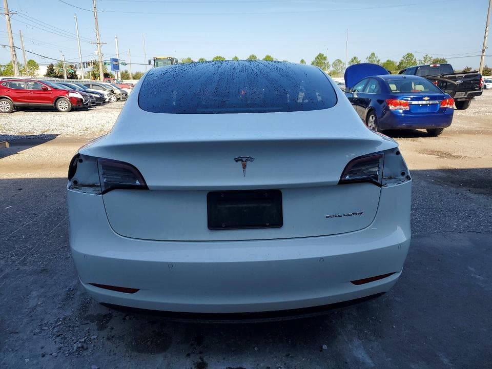 2022 TESLA MODEL 3 6