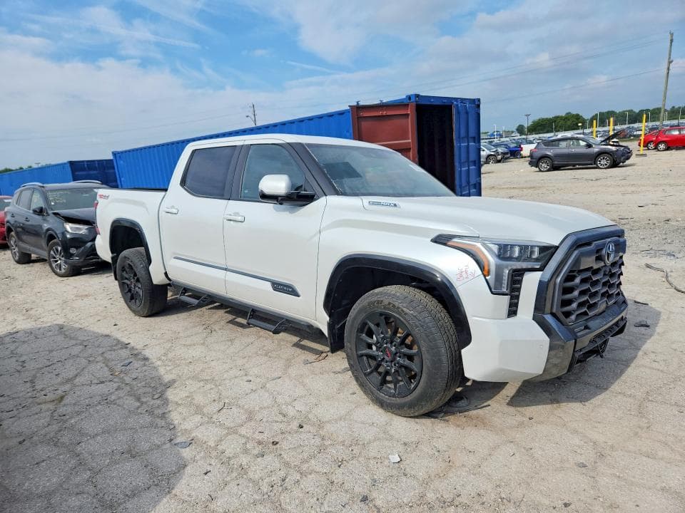 2025 TOYOTA TUNDRA PLATINUM HV 4