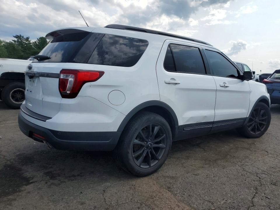 2018 FORD EXPLORER XLT 3