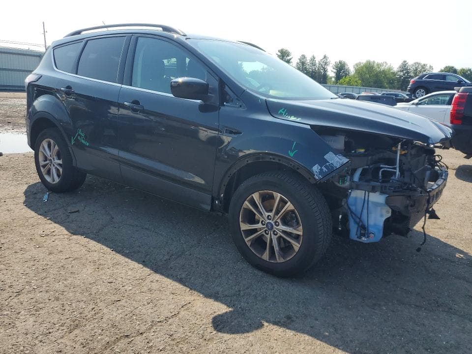 2017 FORD ESCAPE SE 4