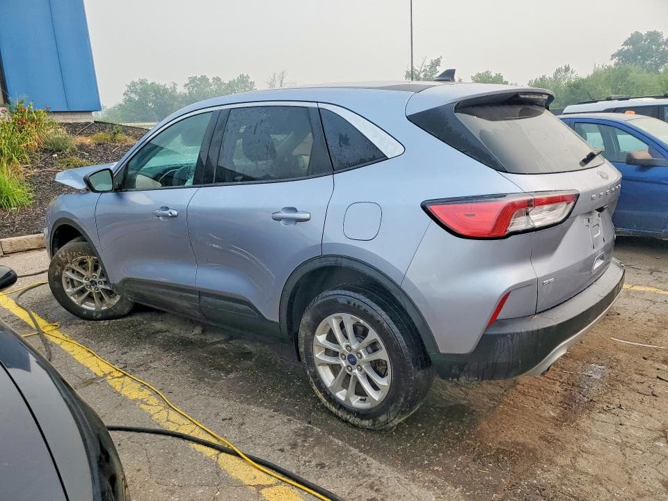 2022 FORD ESCAPE SE 2