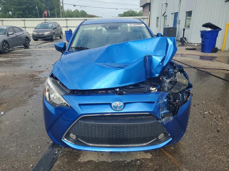 2019 TOYOTA YARIS LE 5