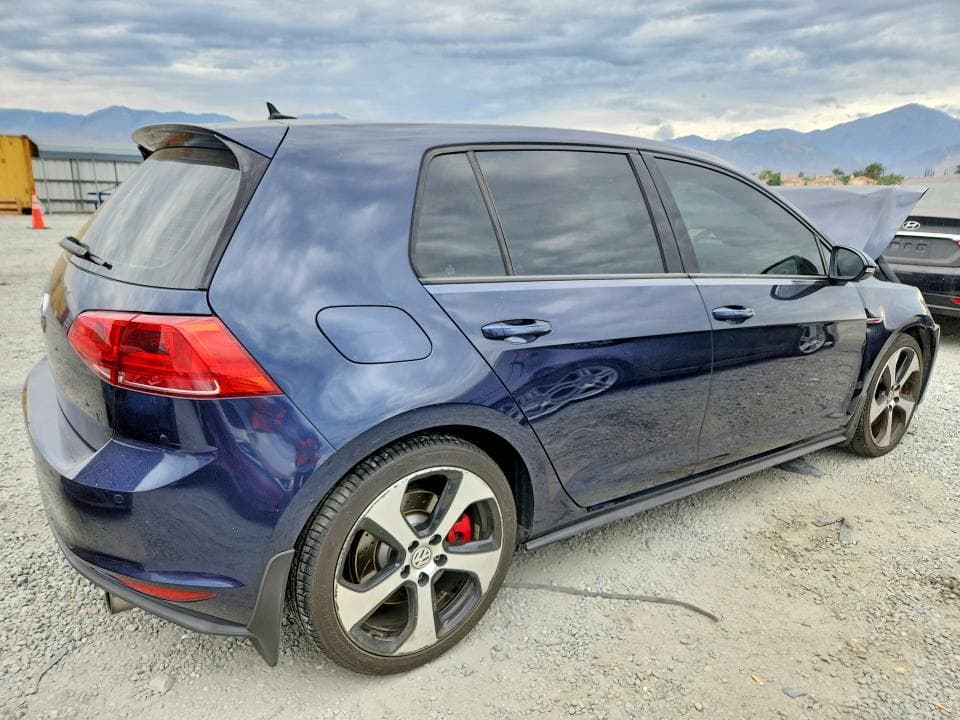 2017 VOLKSWAGEN GTI S/SE 3