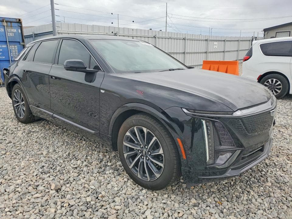 2024 CADILLAC LYRIQ SPORT 4