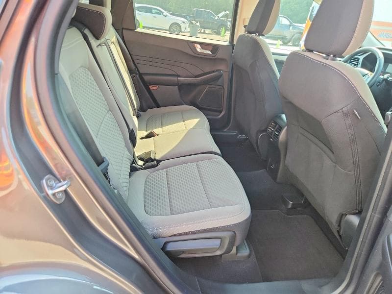 2021 FORD ESCAPE SE 11