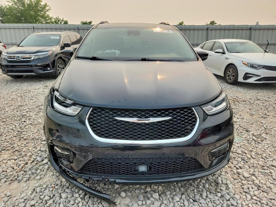 2022 CHRYSLER PACIFICA TOURING L 5