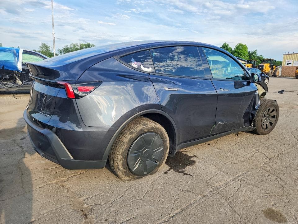 2026 TESLA MODEL Y 3