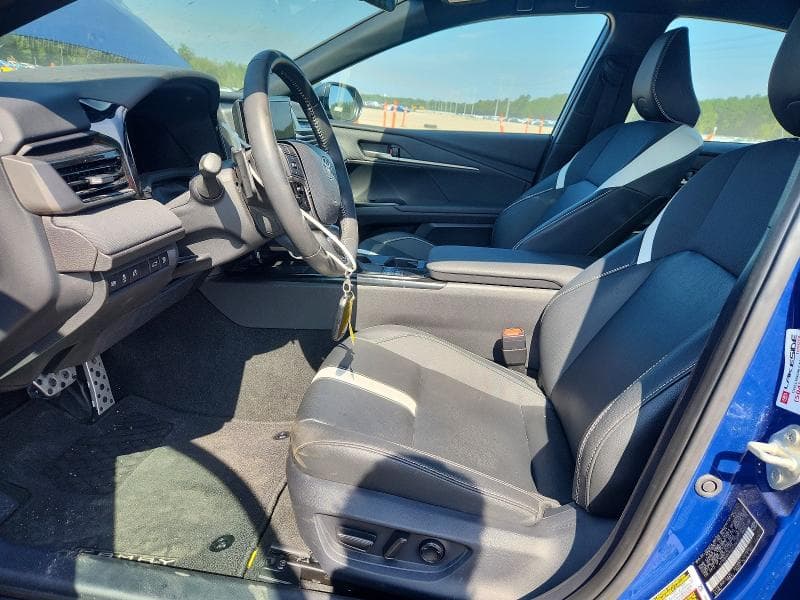 2025 TOYOTA CAMRY SE 7