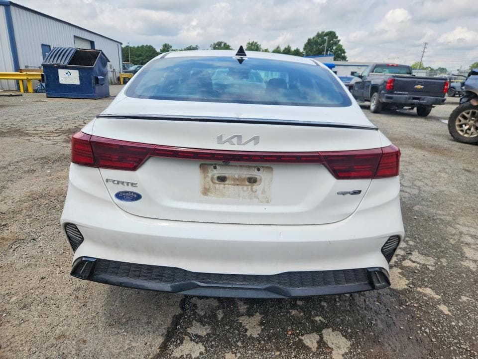 2022 KIA FORTE GT LINE 6