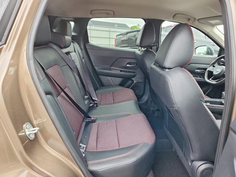 2026 NISSAN KICKS SR 11