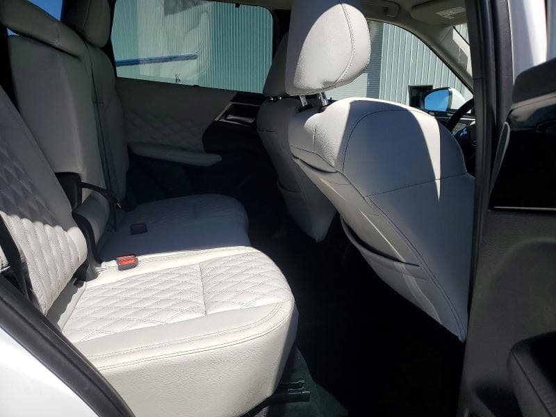 2023 MITSUBISHI OUTLANDER SEL 11