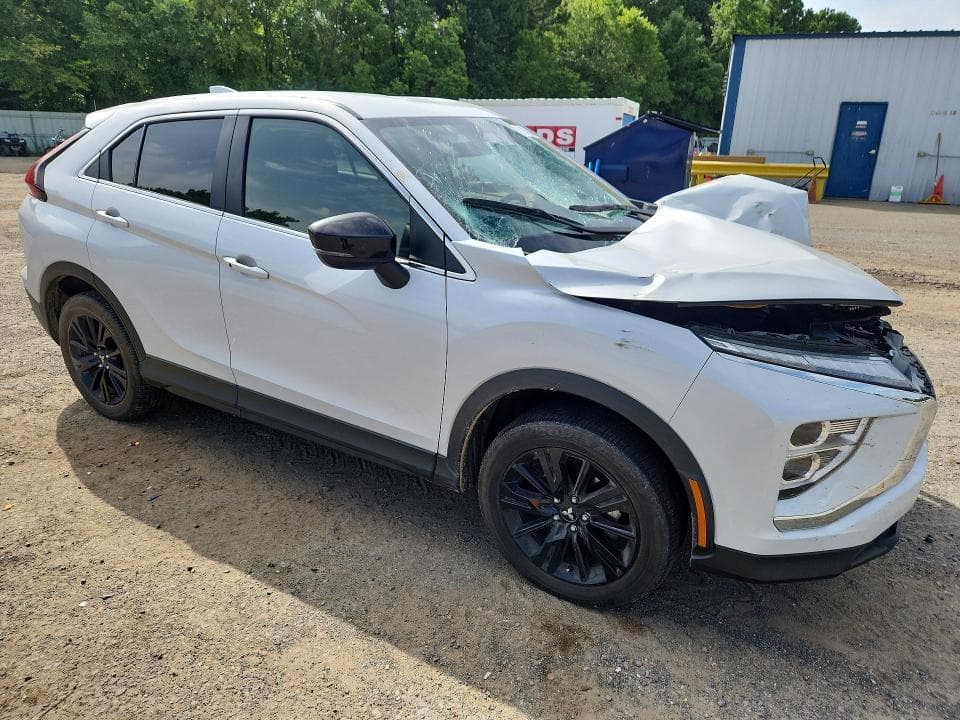 2024 MITSUBISHI ECLIPSE CROSS LE 4