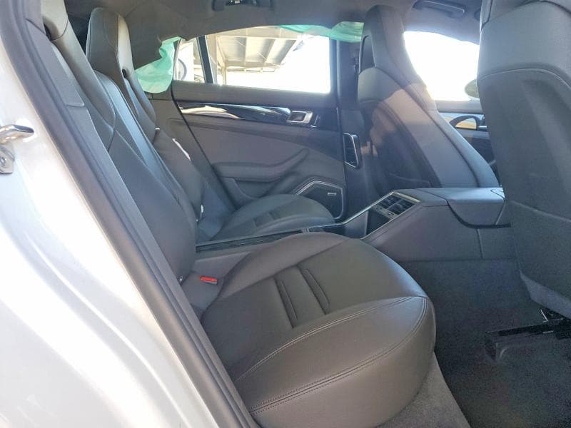 2018 PORSCHE PANAMERA 4 10