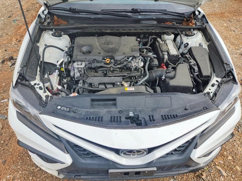 2021 TOYOTA CAMRY SE 11