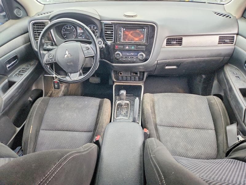 2017 MITSUBISHI OUTLANDER SE/SEL 8