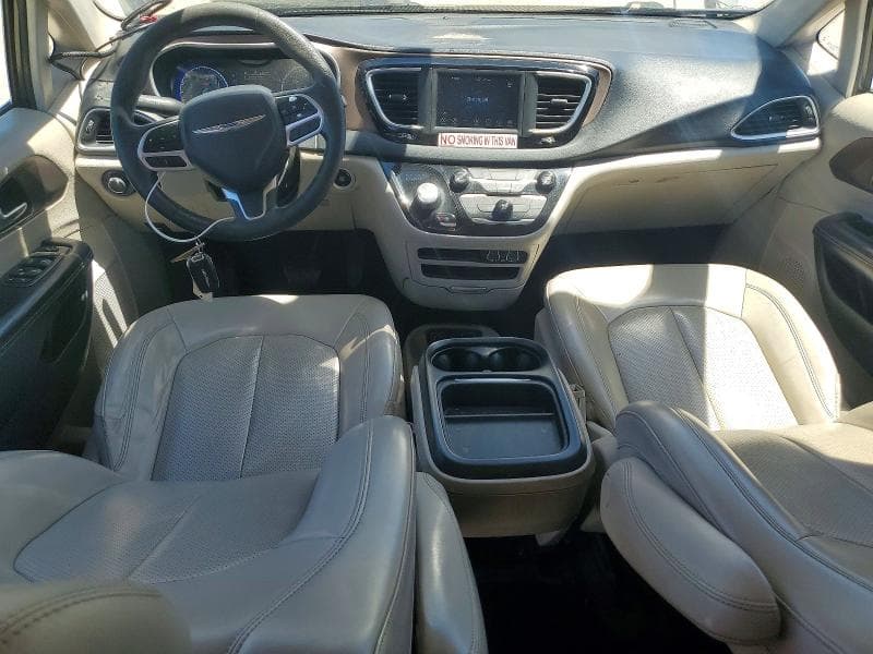 2021 CHRYSLER VOYAGER LXI 8