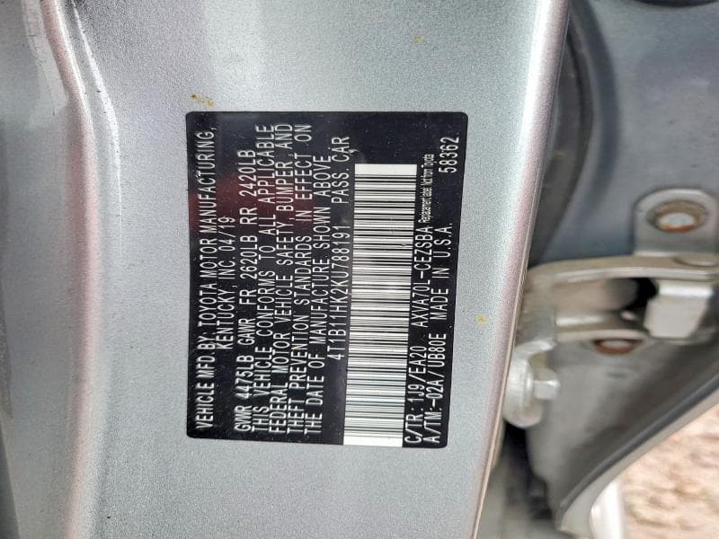2019 TOYOTA CAMRY SE 13