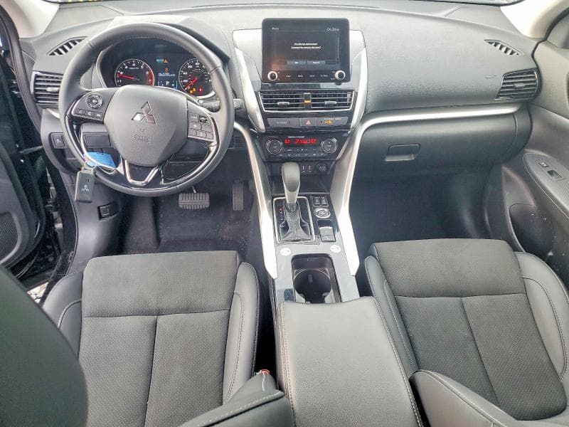 2026 MITSUBISHI ECLIPSE CROSS SE 8