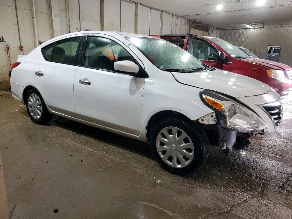 2018 NISSAN VERSA SV 4