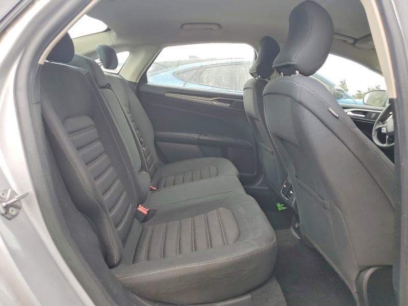 2019 FORD FUSION SE 10
