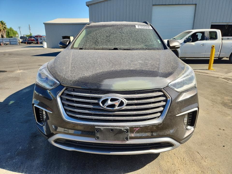 2017 HYUNDAI SANTA FE SE 5