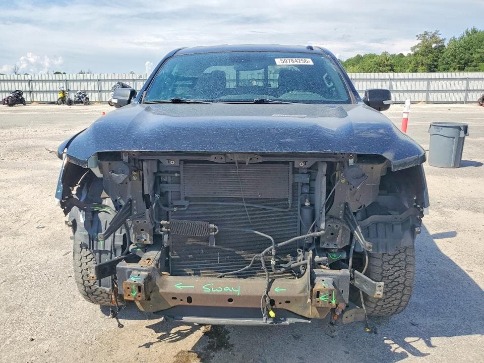 2018 NISSAN TITAN SV 5