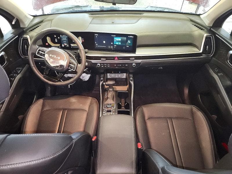 2025 KIA SORENTO S 8