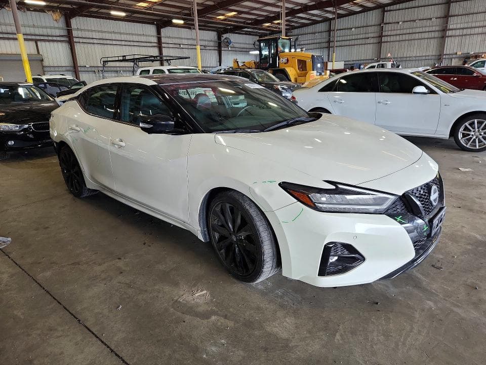 2023 NISSAN MAXIMA SR 4