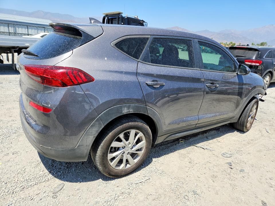 2020 HYUNDAI TUCSON SE 3
