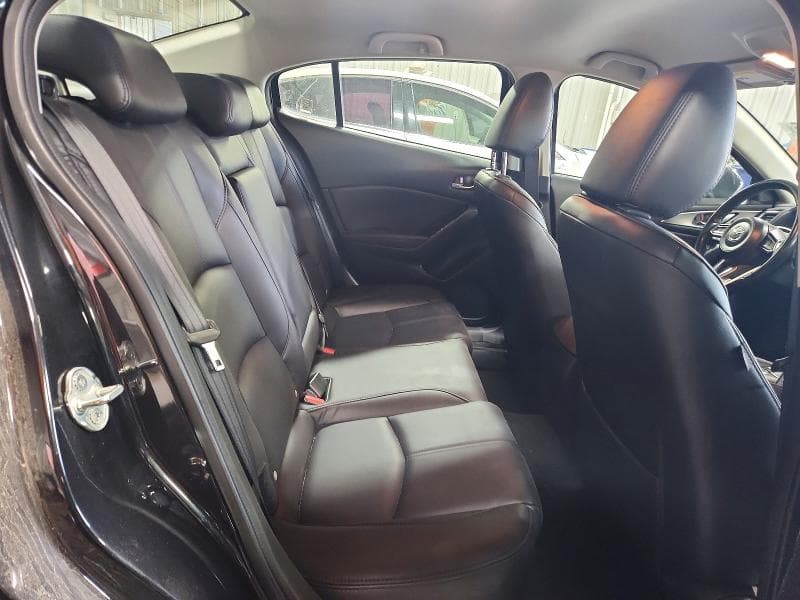 2018 MAZDA 3 TOURING 10