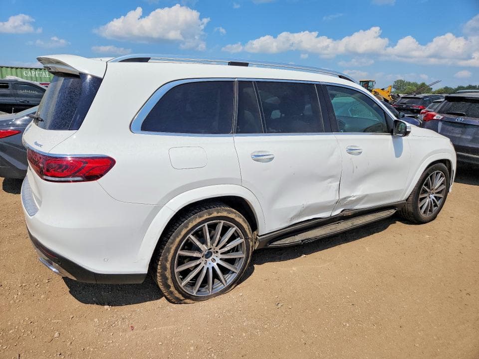 2023 MERCEDES-BENZ GLS 450 4MATIC 3