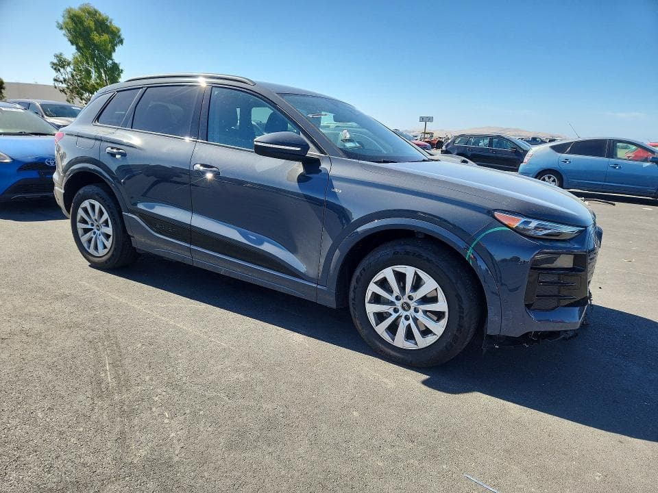 2025 AUDI Q6 E-TRON 4